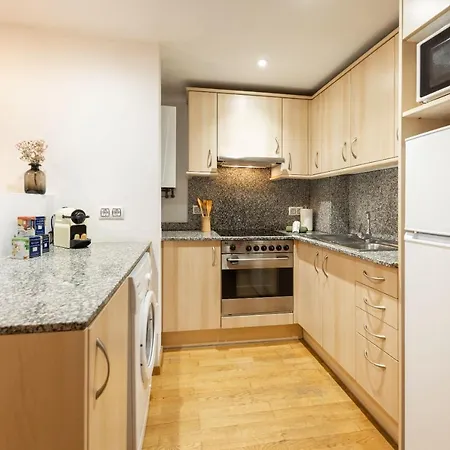 Bravissimo Sant Marti, Cosy 1-bedroom Appartement