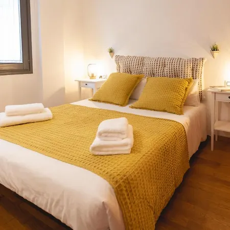 Bravissimo Sant Marti Apartment