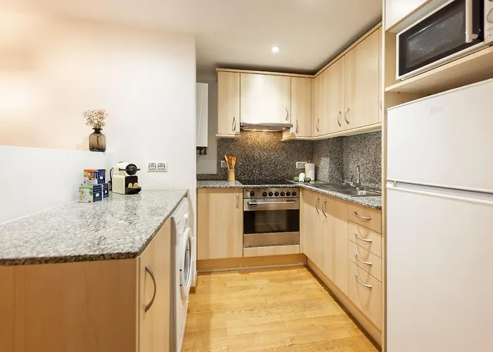 Bravissimo Sant Marti, Cosy 1-bedroom شقة