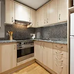 Bravissimo Sant Marti, Cosy 1-bedroom Lägenhet Girona